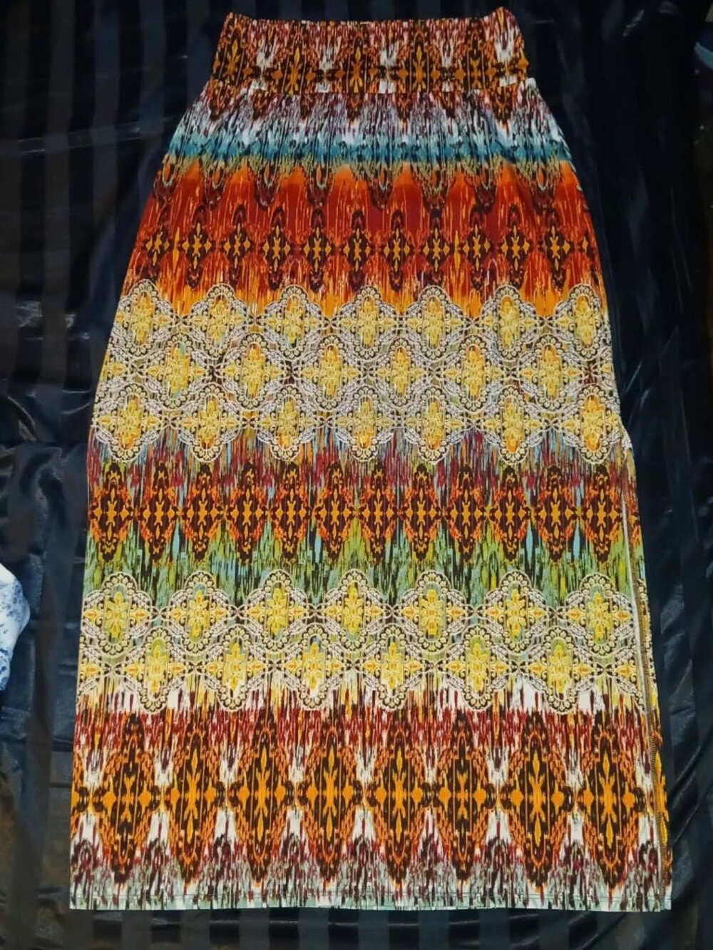 AB Studio Medallion Print Skirt | Women's M